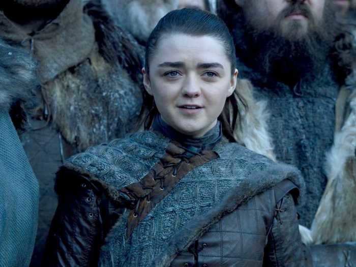 Arya also repeated parts of her experience with royal arrivals in Winterfell.