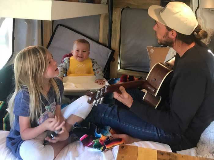 After a while, Mars joined the kids for music lessons.