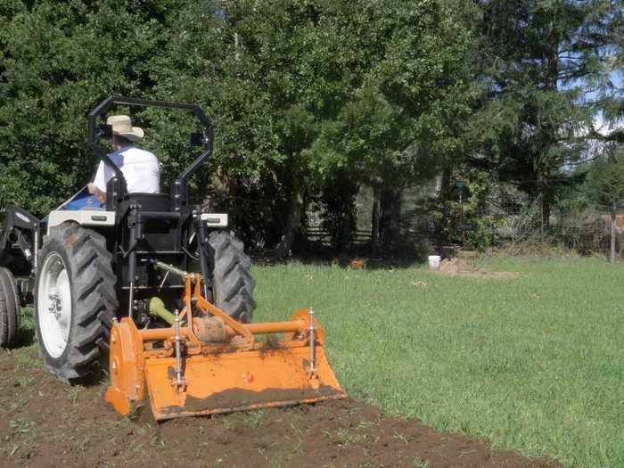 According to Solectrac, creating an electric tractor is not as easy as replacing the diesel engine with an electric version.