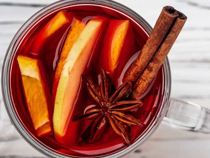 You can easily make warming Thanksgiving cocktails in the Crock-Pot.