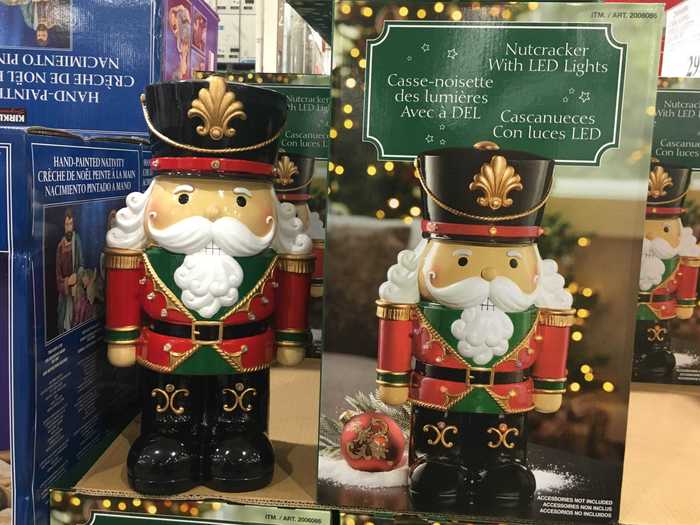 These adorable nutcrackers light up.