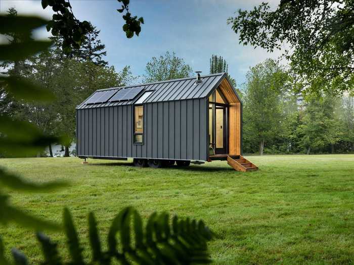 The tiny home can also be delivered with an extendable deck for outdoor lounging when the tiny home is parked.