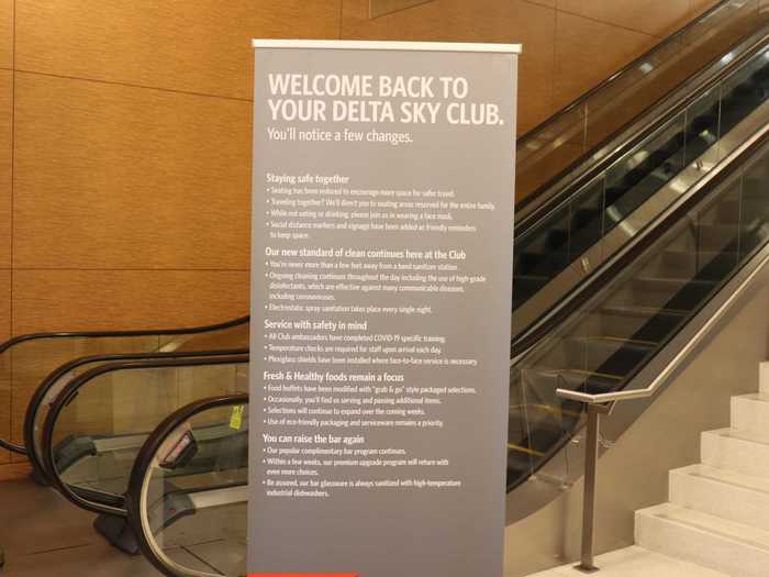 Both American and Delta had these banners outlining new policies and rules.