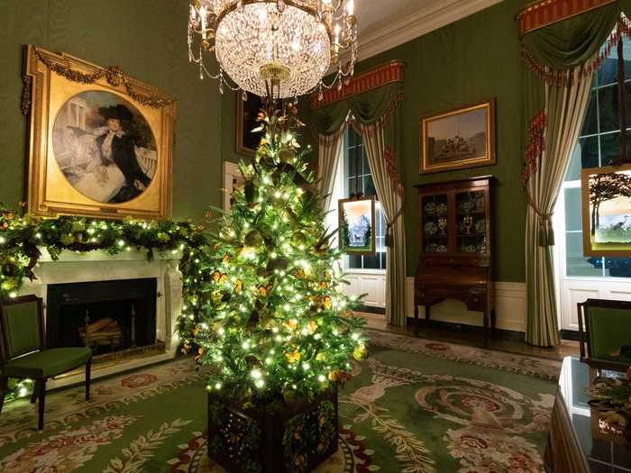 The Green Room is decorated to celebrate wildlife in the US. According to the White House, "vignettes in the windows showcase the diversity of creatures that flutter and find refuge among our native landscape."