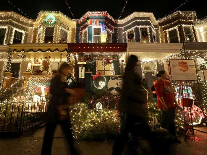 A whole block gets decked out with lights on Maryland