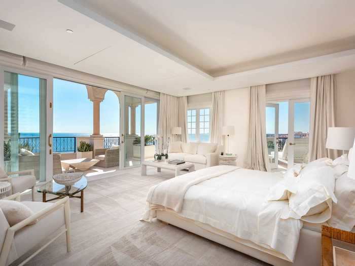 The spacious master suite, which opens up to the terrace, includes his and hers en-suite bathrooms and dressing rooms.