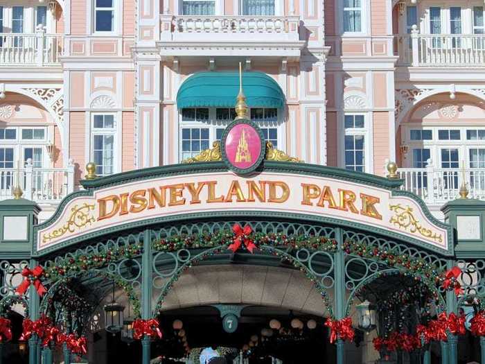 MYTH: His body is cryogenically frozen somewhere on the grounds of Disneyland.