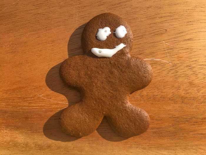 I iced this cookie straight out of the oven and the face started to melt.