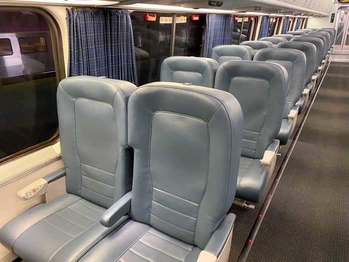 As we settled into the long ride home, I went for a walk through the train to see what the other cars had in store. Amtrak now allows riders to see how full their trains are and this one was only at 20% when I checked the night before.