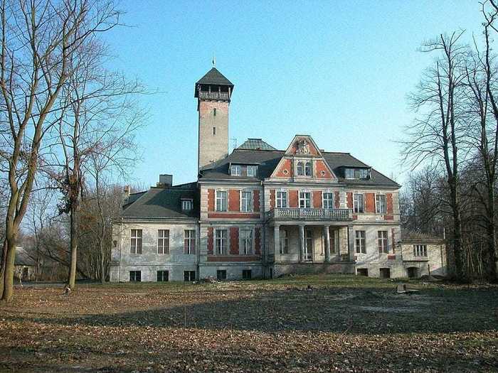The home is actually Schulzendorf Castle, outside of Berlin. It was built in 1889 by a Jewish family that lived there until it was seized in WWII. Their ownership was restored in 1993.