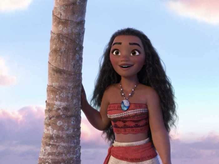 Moana is known to wear a blue necklace that she received as a gift from her grandmother.