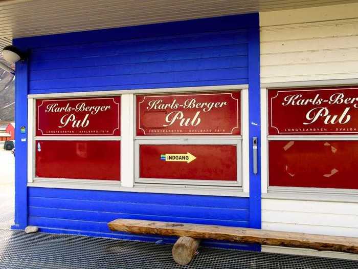 Longyearbyen has shops, museums, art galleries, bars, restaurants, a library, and a cinema.