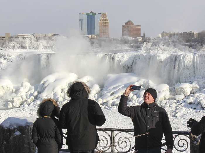 Still, depending on the conditions, Niagara Falls can resemble the Wall from "Game of Thrones."