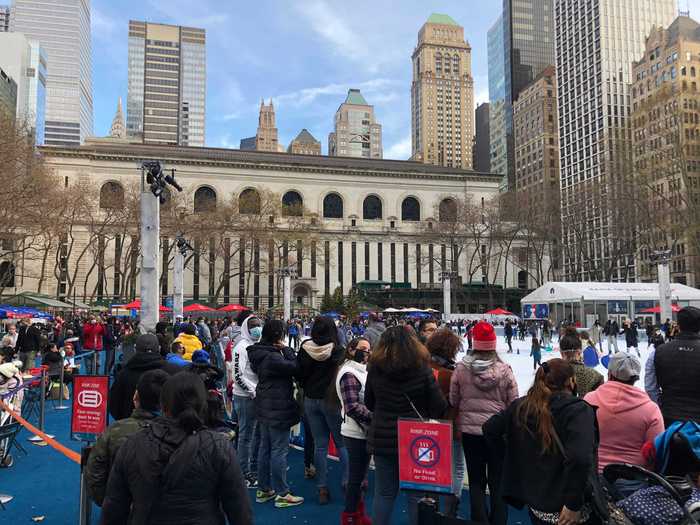 When I stepped into the park, I was instantly surprised to find big crowds, even though the market itself was scaled back.