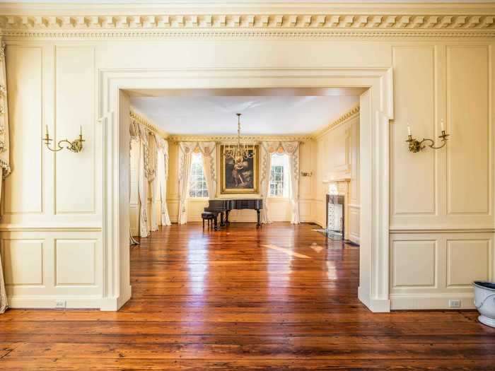 The second floor of the mansion features a ballroom and a drawing-room.