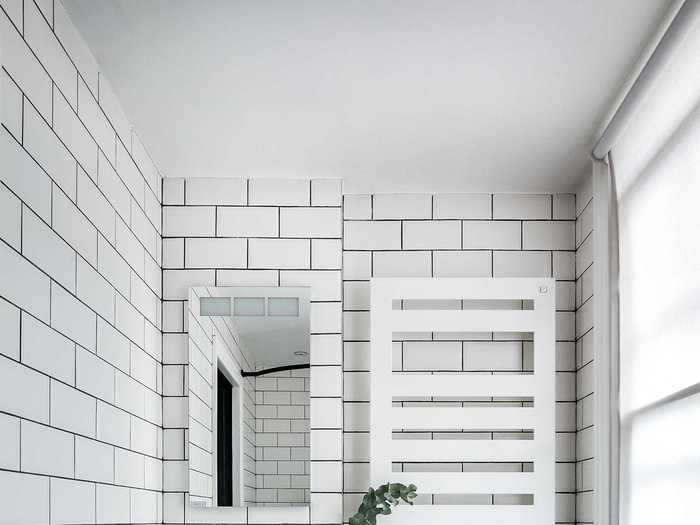 The use of white is minimal and is only found in certain spaces such as the bathroom and on high ceilings