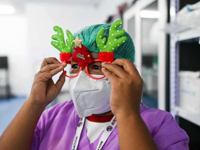 Healthcare workers continued to show up on the front lines, treating patients on Christmas Eve and Christmas Day.