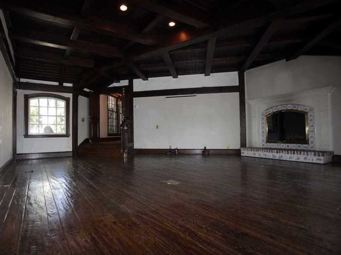 Down the hallway is the first-floor master bedroom where the King of Pop slept. The master includes a private loft and two baths, two walk-in cedar-lined closets, and a private outdoor garden.