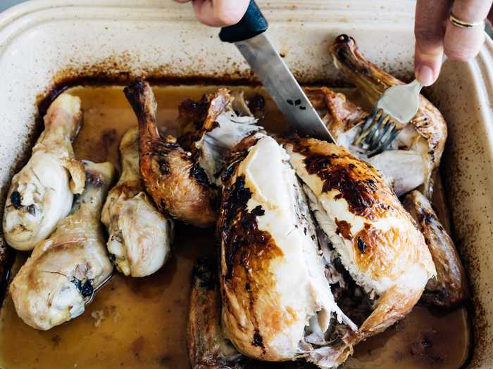 Avoid putting large roasts or whole chickens in the air fryer.