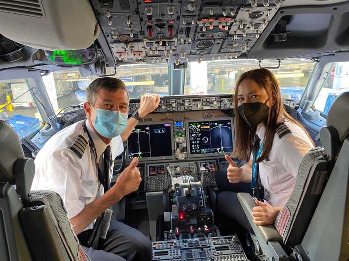 Adding to the family affair, First Officer Moraima Maldonado had her mom aboard, too. The cabin erupted into applause with these sentimental announcements.