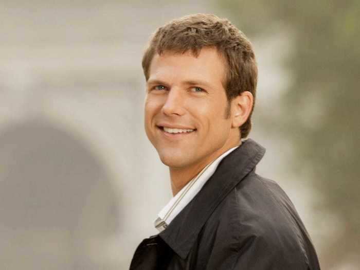 15. Travis Lane Stork, season 8