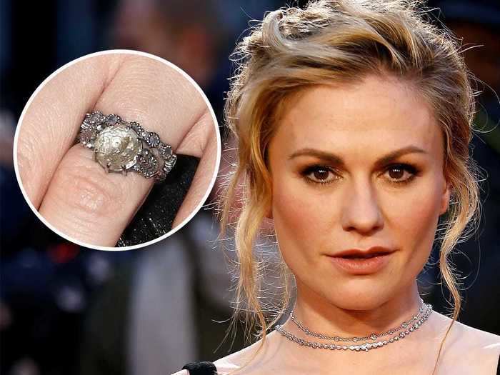 Anna Paquin ditched diamonds with her silver engagement ring from actor Stephen Moyer in 2009.