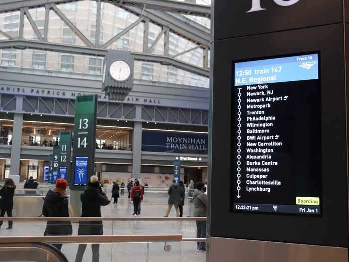 Amtrak has the majority of tracks here, with busy lines like as the Northeast Regional and Acela passing underneath. Long Island Rail Road trains on certain tracks can also be accessed from this hall, especially during peak hours.