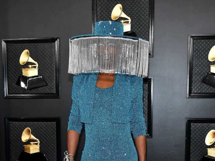 Porter shimmered at the 2020 Grammys in a motorized fringe hat.