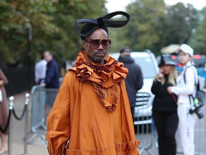 Porter looked ready to pose for the camera at the Roksanda fashion show.