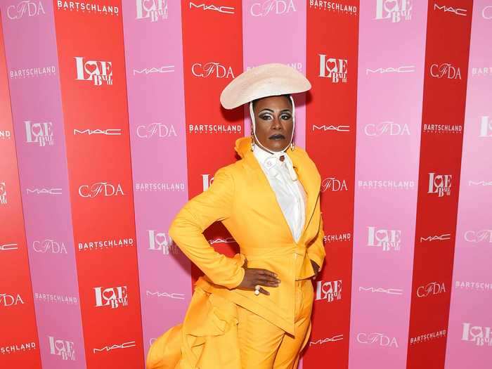 Porter attended the Love Ball III in a canary yellow suit.