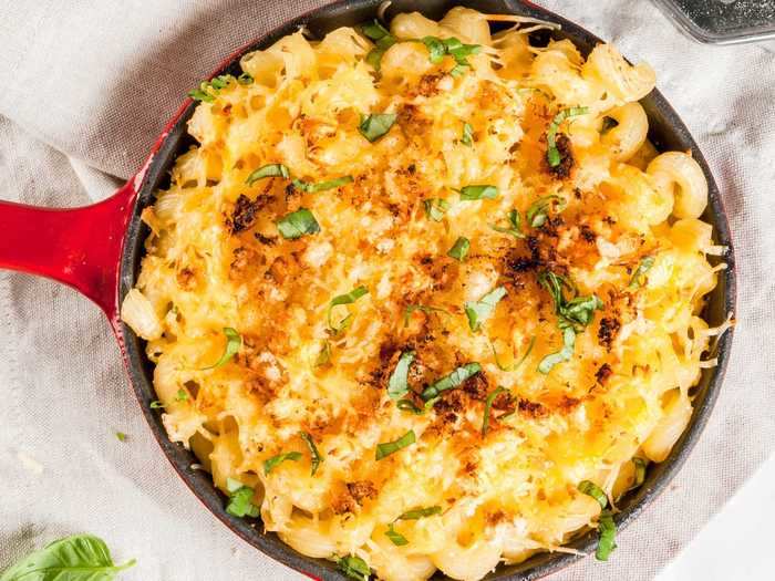 Breadcrumbs can transform plain macaroni and cheese into a tasty pasta bake.