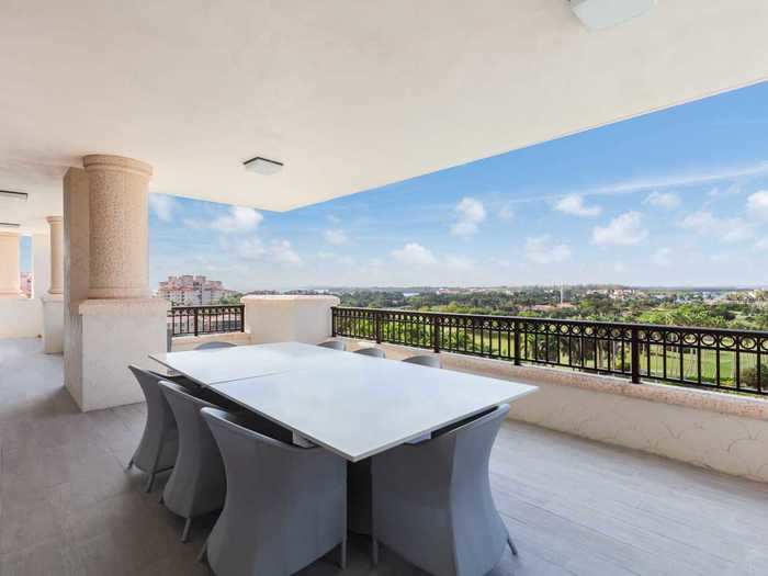 For outdoor living, the condo has a total of six terraces that span a combined 2,471 square feet.