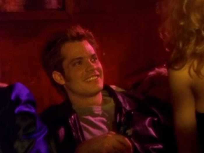 Long before "Santa Clarita Diet," Timothy Olyphant played a 20-something guy who Carrie hangs out with when she