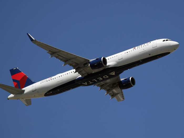 7. Delta Air Lines has an overall company rating of 4.5.