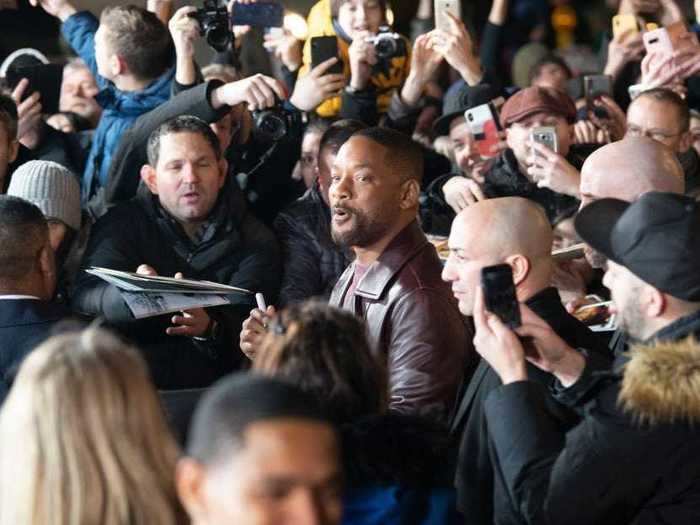 Will Smith gave out autographs at the packed movie premiere for "Bad Boys for Life" on January 7.