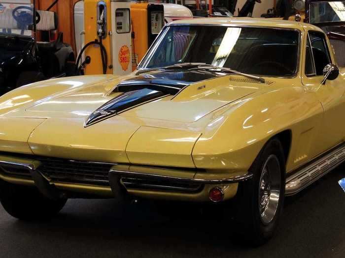 This is a 1967 Chevrolet Corvette coupe.