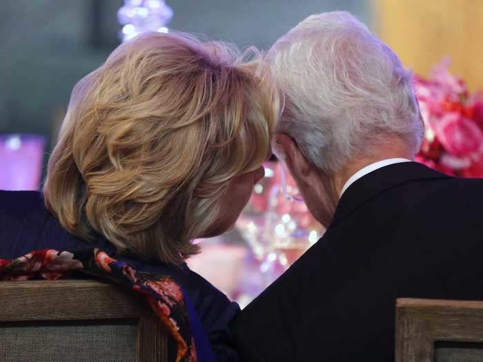 2015: They celebrated their 40th wedding anniversary just before a Democratic primary debate.