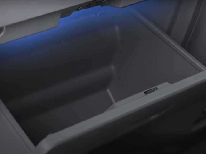 … and a UV light in the glove box to help sanitize any items, a handy feature to have during the coronavirus pandemic.