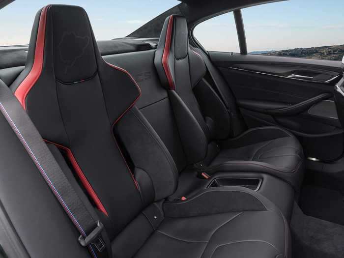 And for the rear passengers, there are two individual bucket seats.