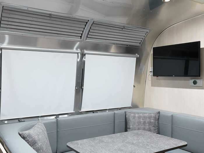 The trailer also comes with a Blu-Ray DVD player with satellite TV and HDMI outlets.