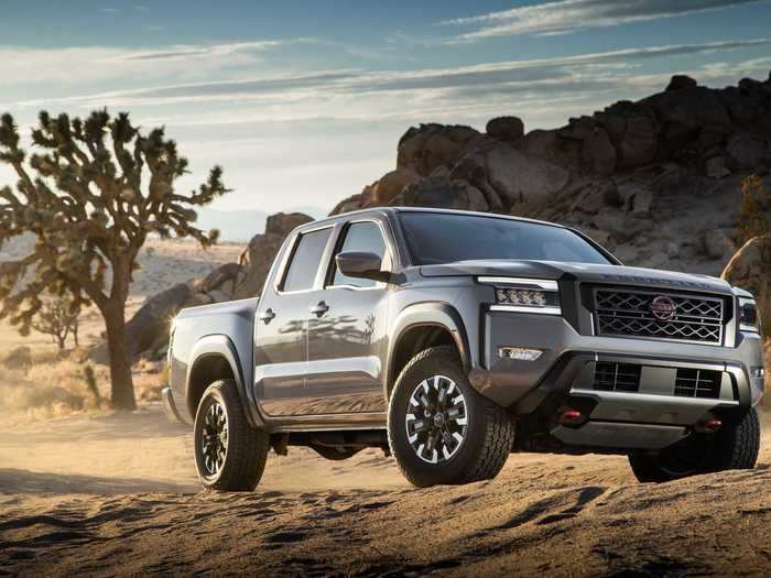 A new 3.8-liter V6 debuted in the 2020 Frontier, replacing the old V8.