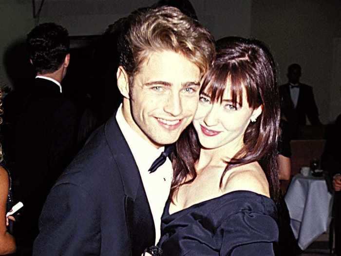 Shannen Doherty and Jason Priestley played the Walsh twins in "Beverly Hills, 90210" but their real relationship was more like Brenda and Dylan.