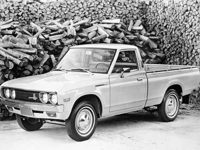 The subsequent Datsun 620 had the first long bed, while the 1977 620 had the first King Cab body.