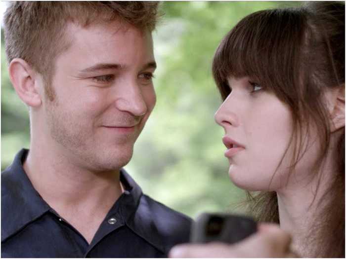 A compelling protagonist makes "Boy Meets Girl" (2014) a must-see.