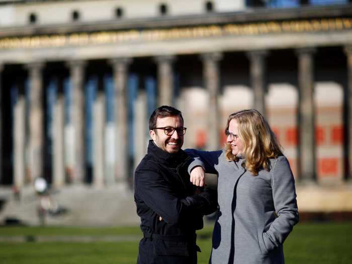 Arda and Daniela met at a museum and immediately hit it off.