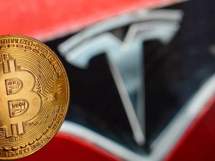 Tesla bets big on bitcoin with $1.5 billion investment