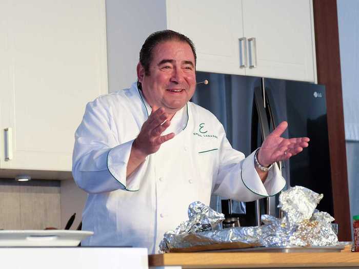 Emeril Lagasse substitutes beef with ground turkey and hot Italian sausages in his chili.