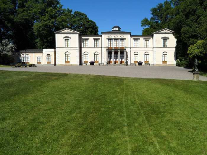 Located in Djurgården, Rosendal Palace was built in the 1820s for King Karl XIV Johan.
