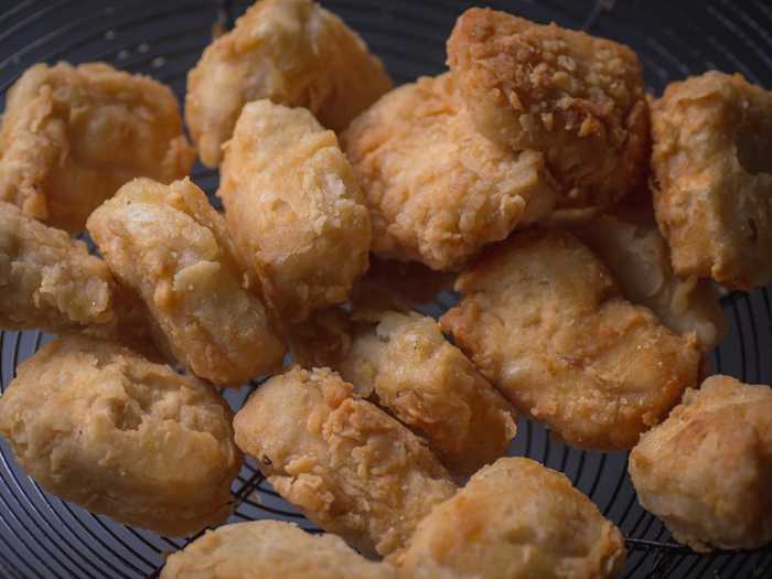 Vegan popcorn "chicken" is a plant-based air-fryer meal.