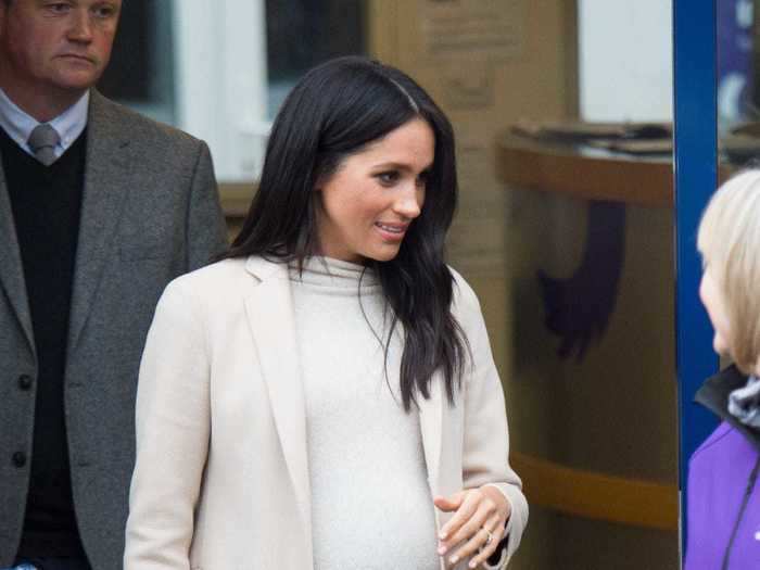 In January 2019, Markle debuted an H&M dress during a visit to the Mayhew animal charity.